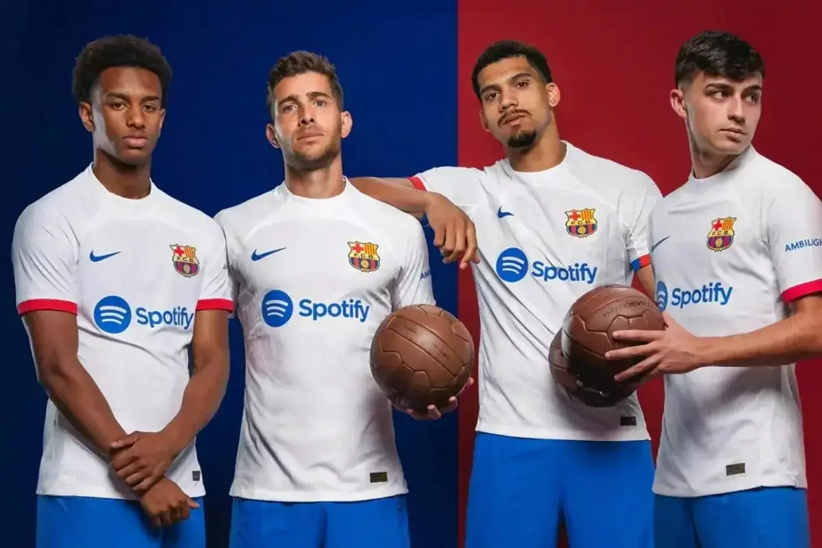 Футболки «Барселоны» самые продаваемые, «Тоттенхэм» в десятке