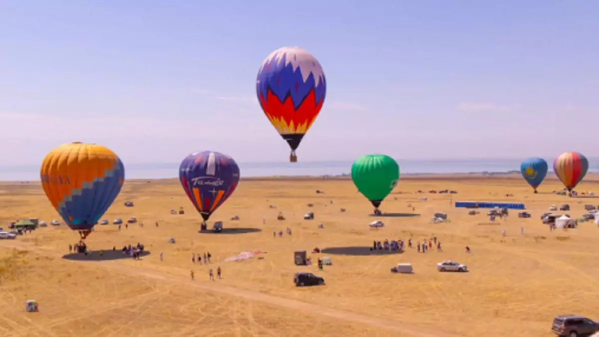 В Казахстане отменили Международный фестиваль шаров