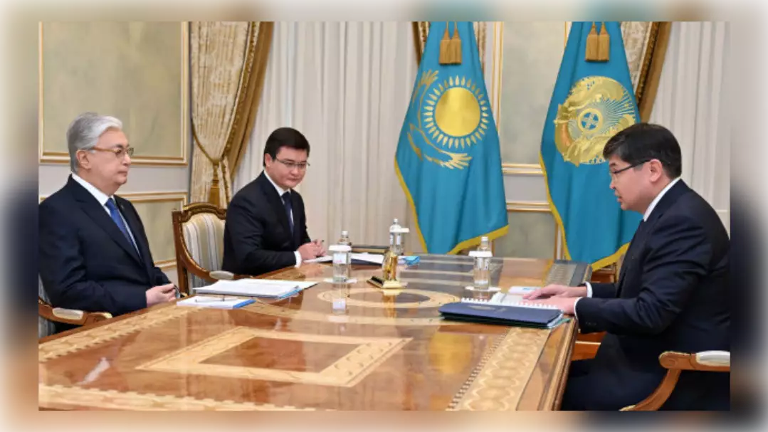 Президент Казахстана провёл встречу с министром финансов Мади Такиевым