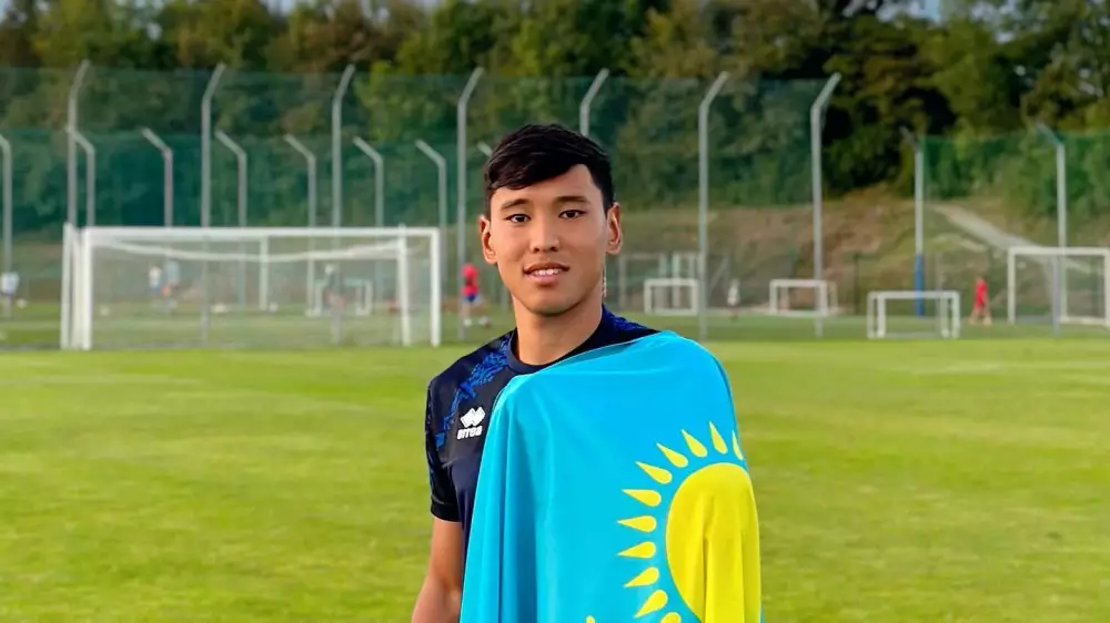 Испанский клуб официально представил игрока сборной Казахстана