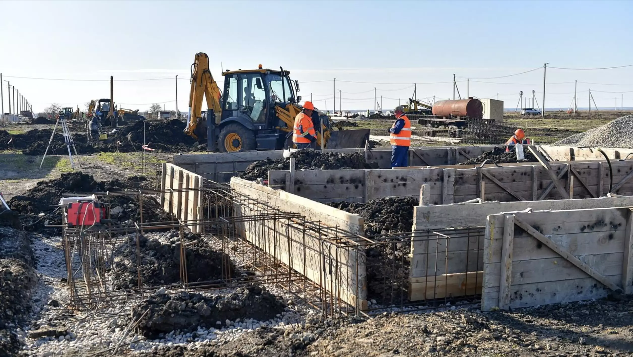 Порядка 400 домов начали строить в пяти регионах Казахстана