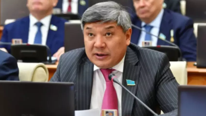 Алматы қазынасына 45 млрд теңге салық түспей қалған - депутат