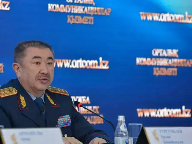 Экс-глава МВД Ерлан Тургумбаев взят под стражу 