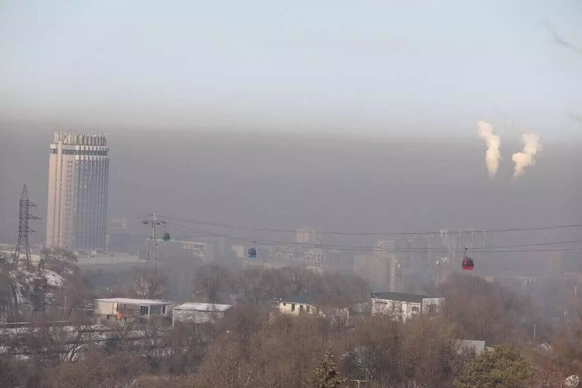 Загрязнение воздуха ожидается в двух городах Казахстана