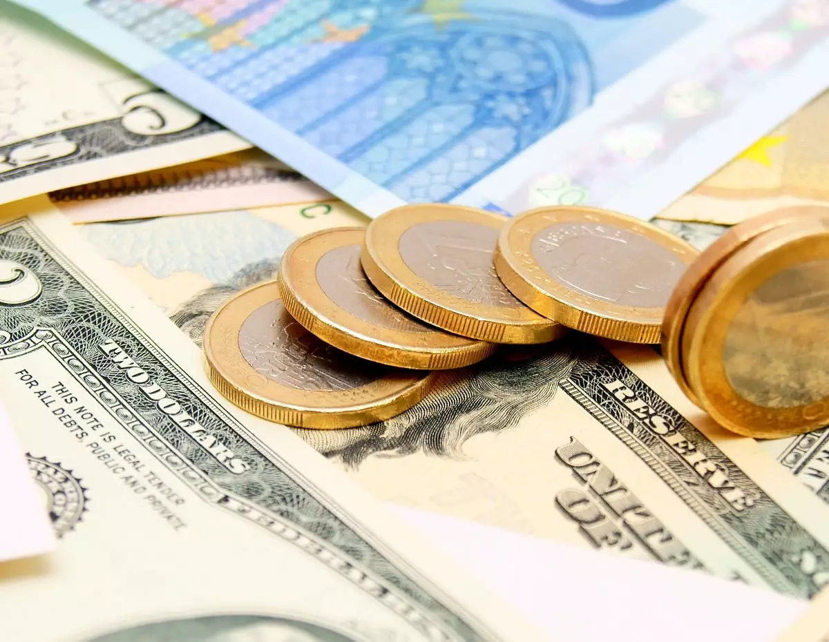 Курс доллара и евро в обменниках Алматы 3 мая 2024 