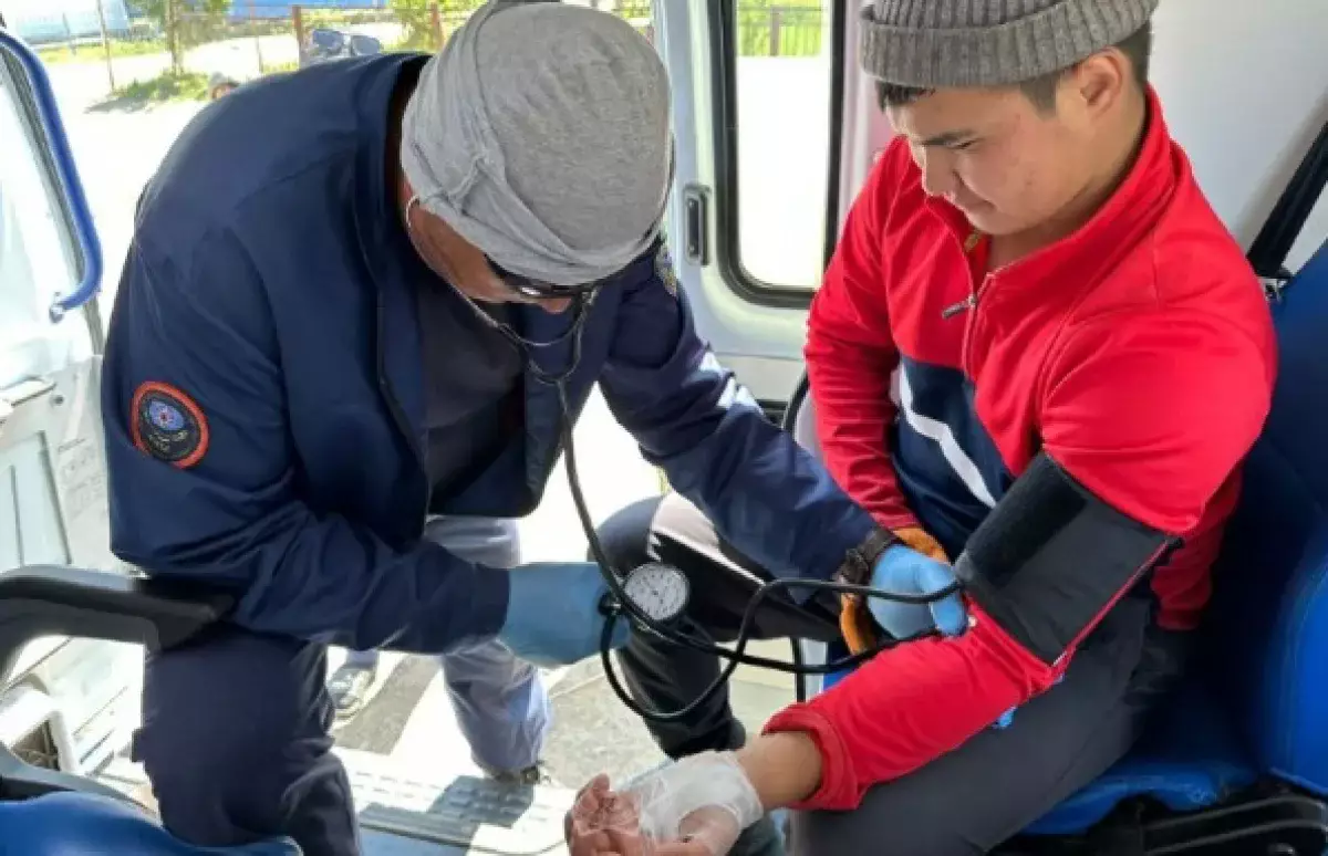 Волонтер, помогавший бороться с паводками в Атырауской области стал жертвой скорпиона