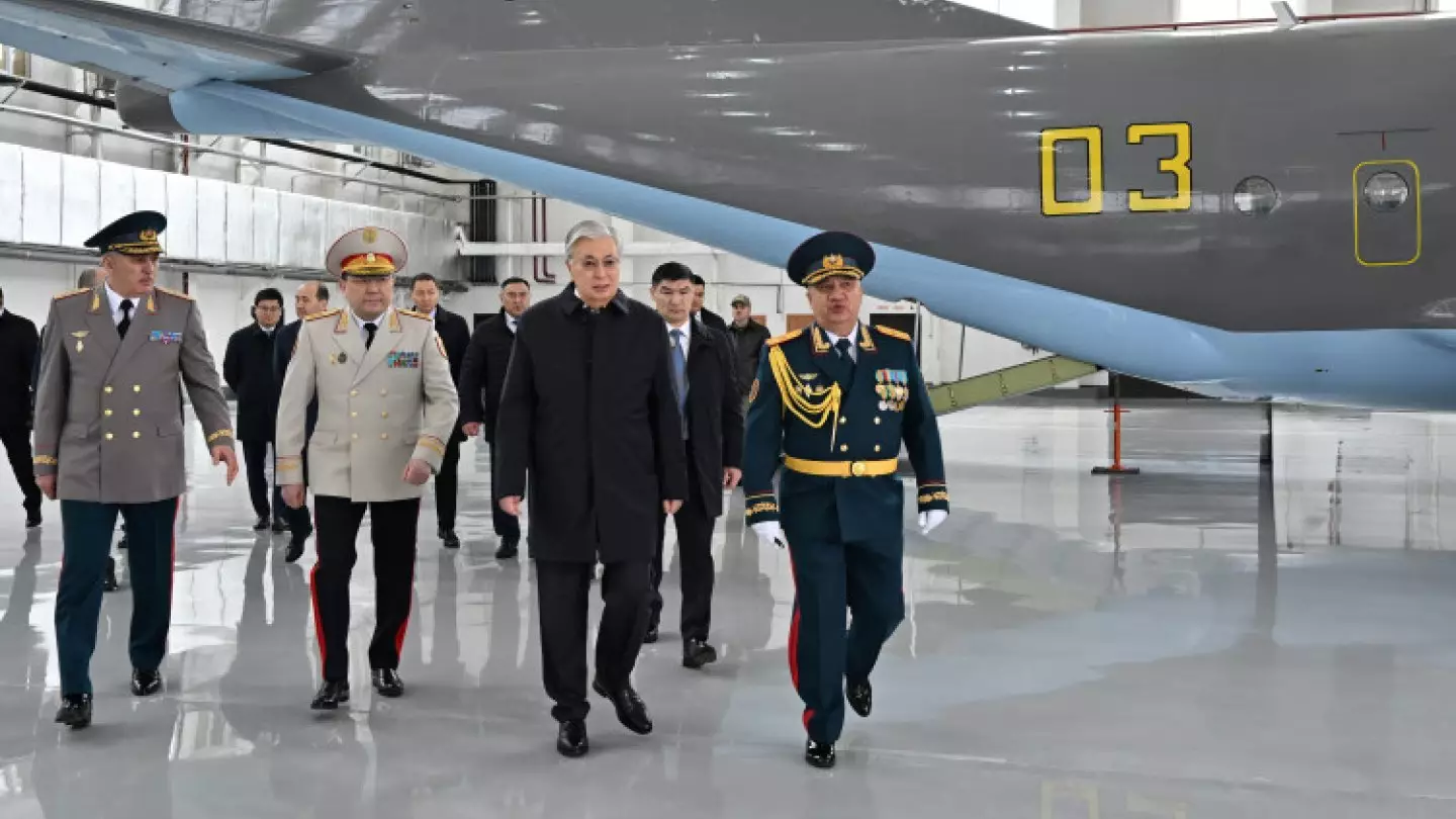 «Это важное событие для казахстанской армии» — Токаев открыл авиабазу Нацгвардии