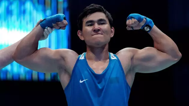 Казахстан нокаутом вышел в финал ЧА по боксу и нарвался на Узбекистан