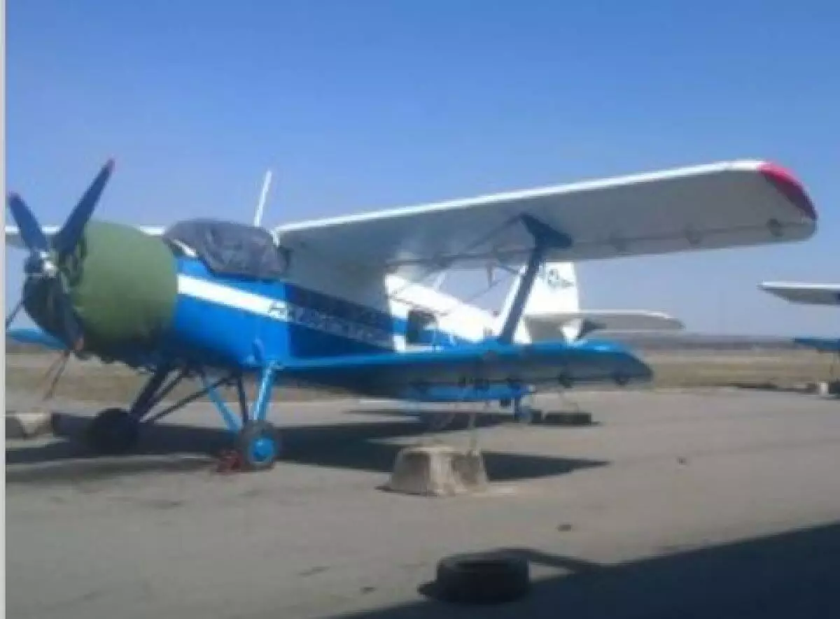 Санитарный самолет внезапно сел на воду в Костанайской области