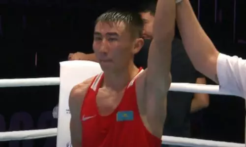 Казахстанский боксер разгромил соперника и стал первым финалистом чемпионата Азии-2024. Видео