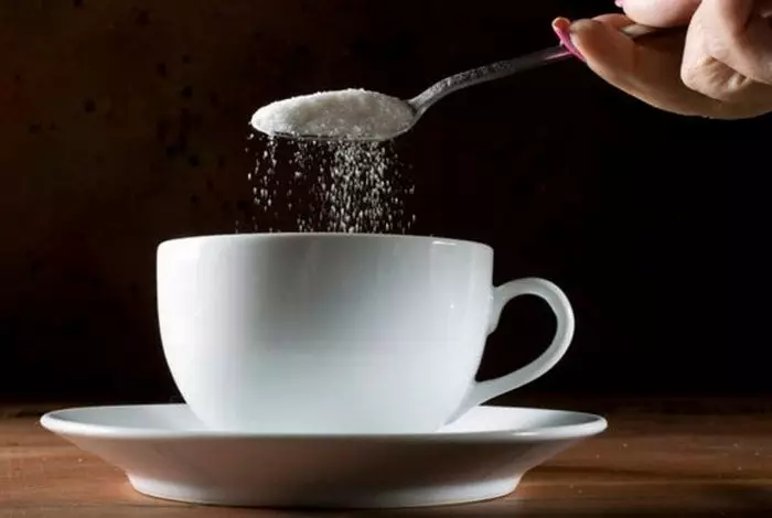 Ученые сделали неожиданный вывод о пользе кофе с сахаром