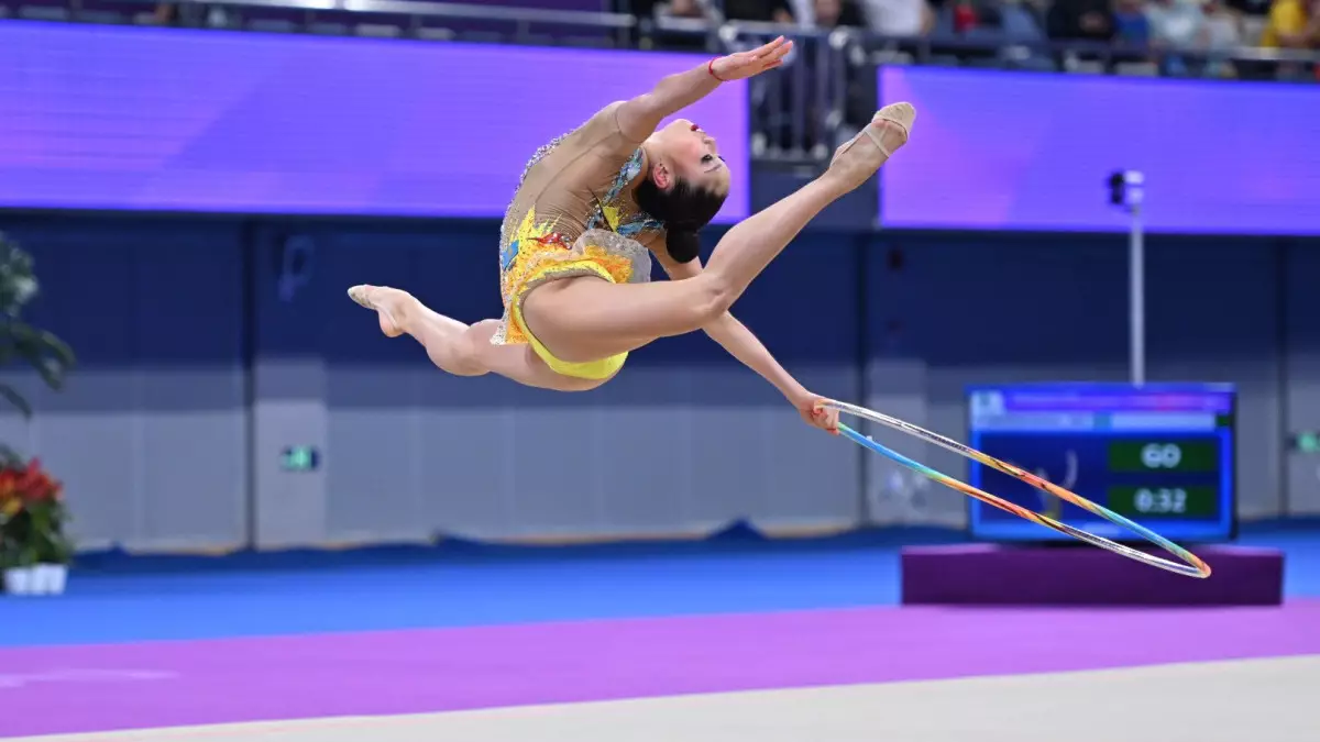 Гимнастка Эльжана Таниева завоевала второе "золото" на чемпионате Азии