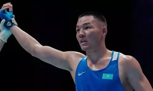 Казахстанский нокаутер вышел на Джалолова в финале чемпионата Азии по боксу