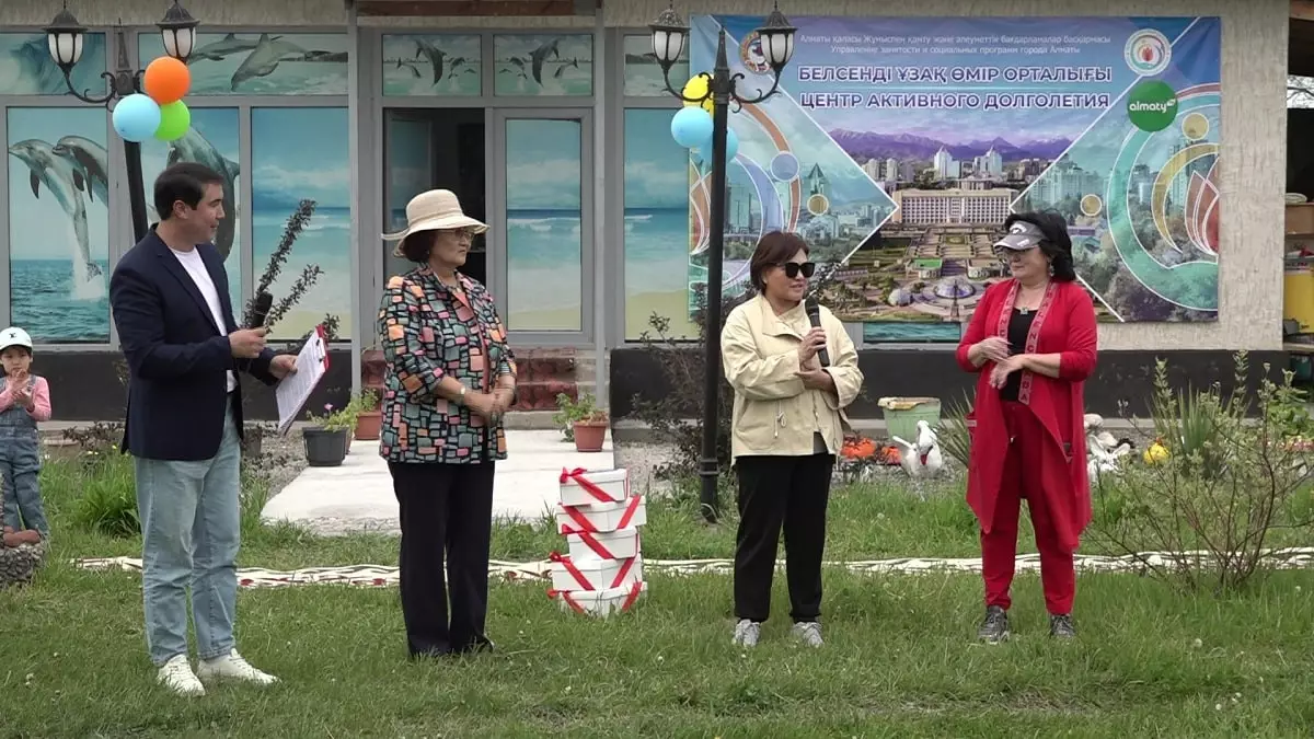 В Алматы чествовали ветеранов в преддверии Дня Победы
