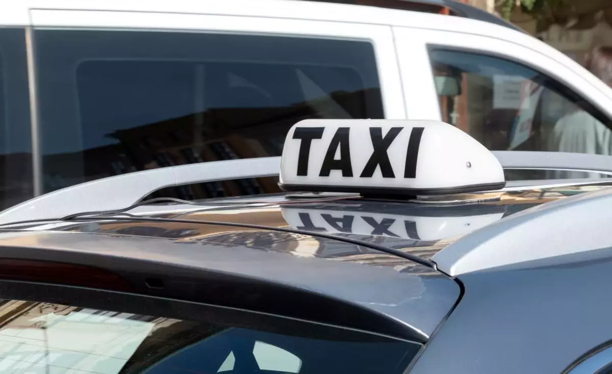 Обманул 11 таксистов: мошенника осудили в Актобе