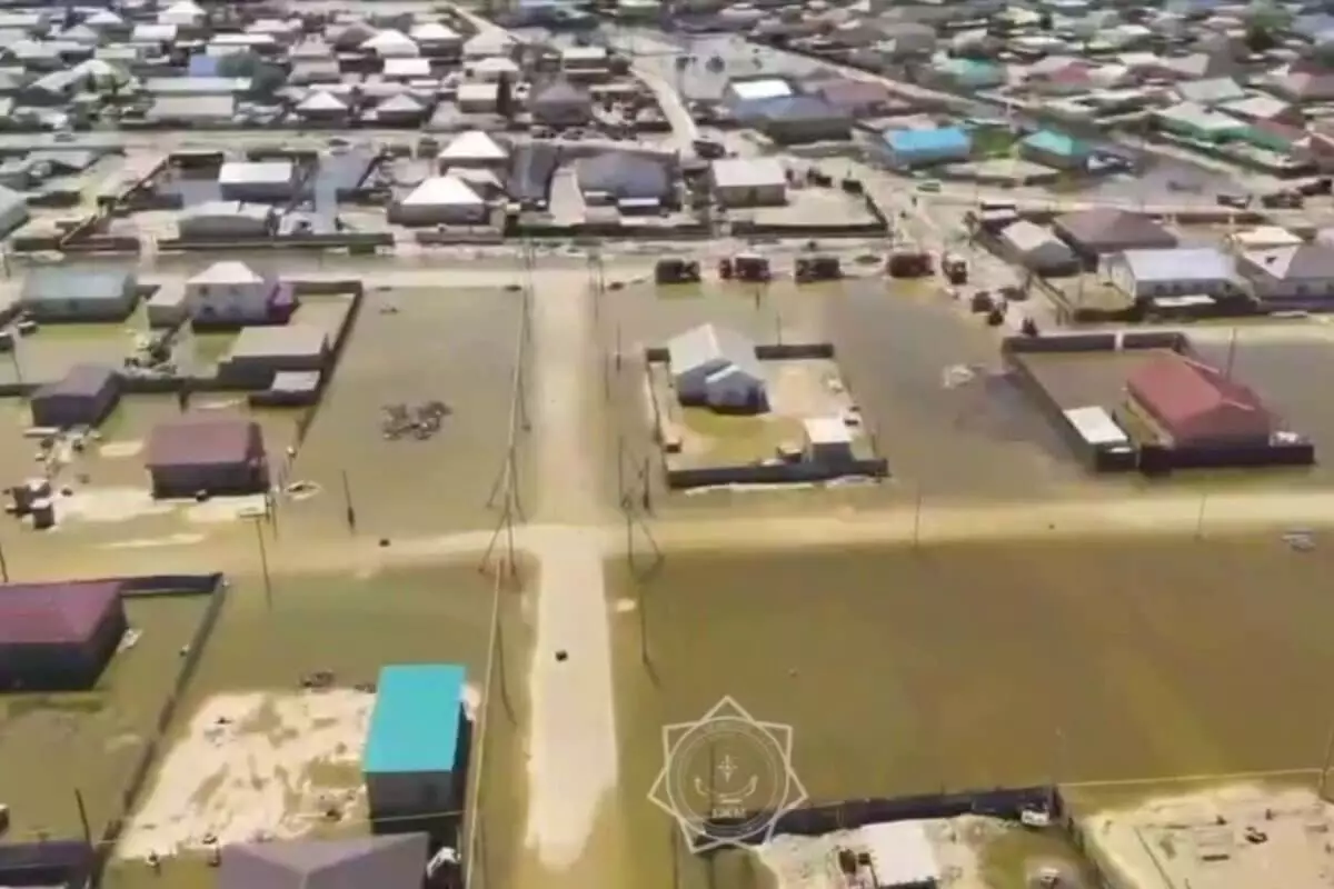 Подтопленными остаются более 100 частных жилых домов в Кульсары (ВИДЕО)