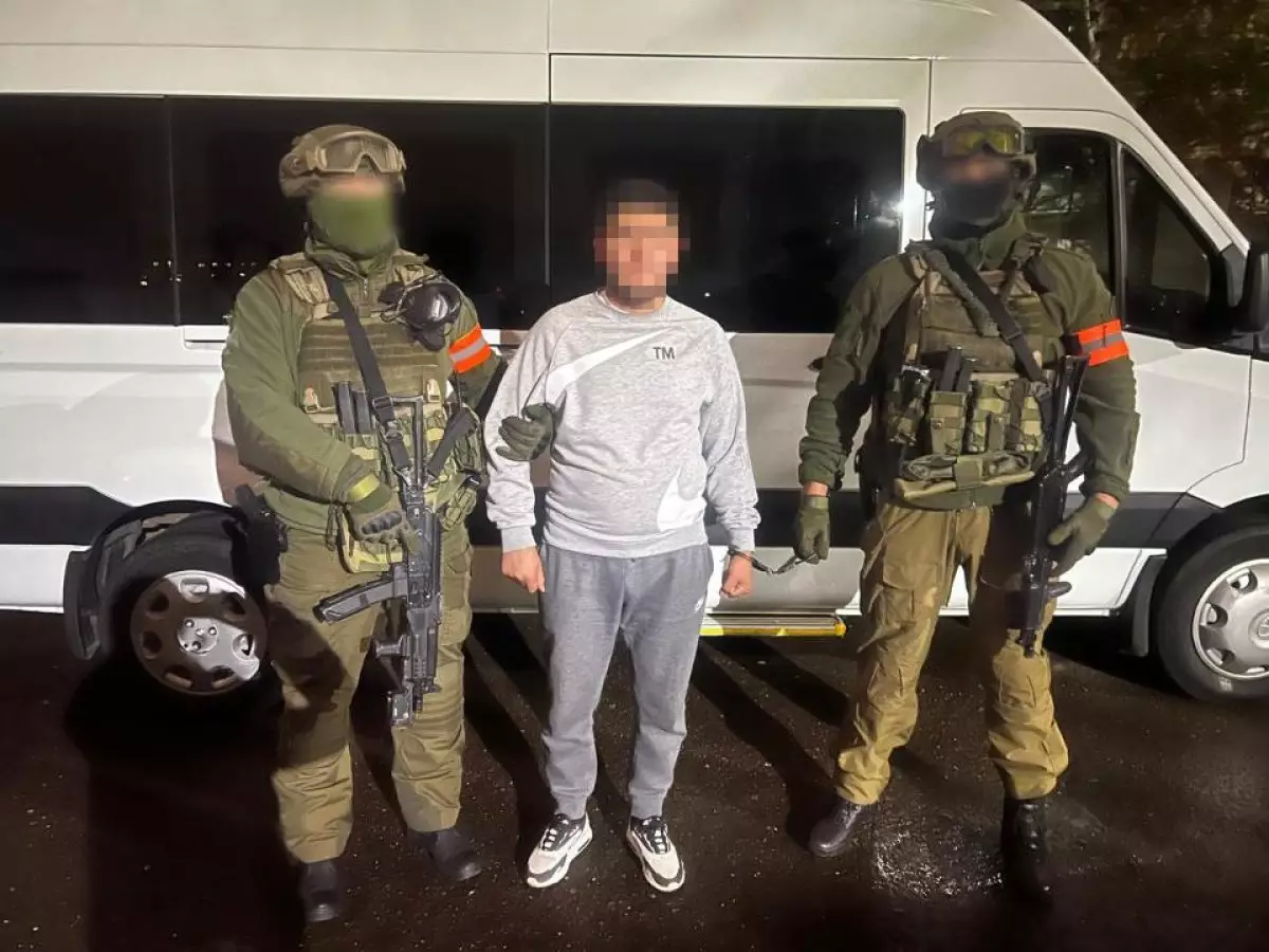 Трех подозреваемых в пропаганде терроризма задержали в Астане и Павлодаре (ФОТО, ВИДЕО)