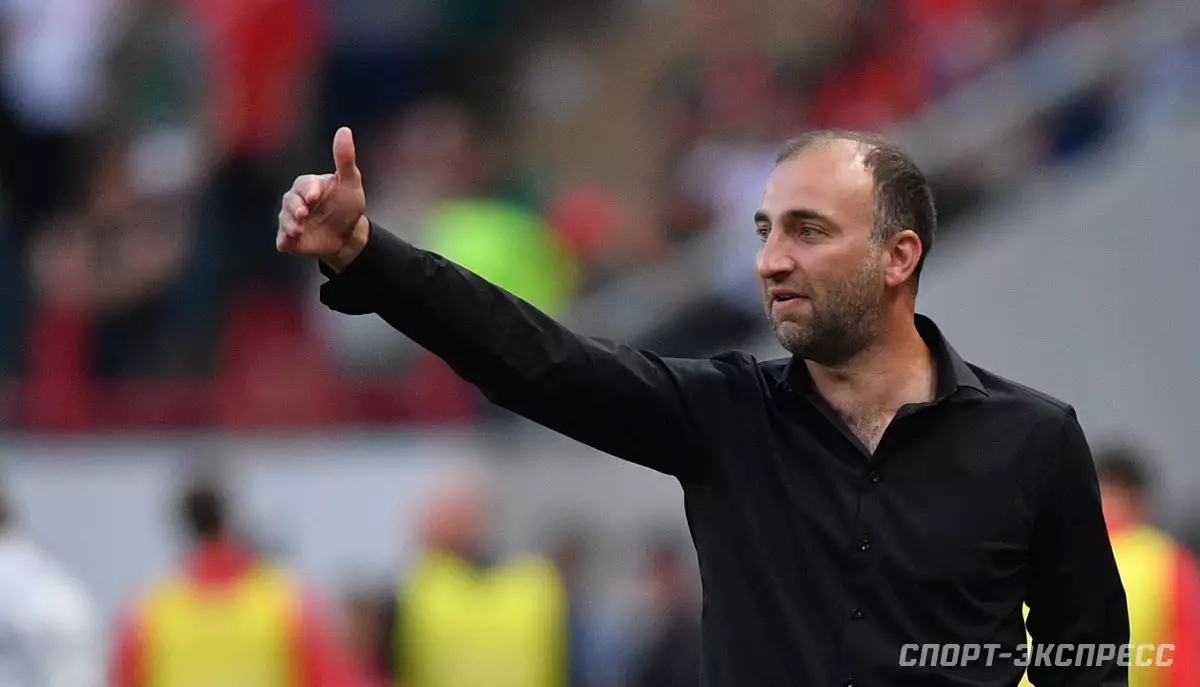 «Ахмат» хочет оставить Адиева главным тренером на следующий сезон