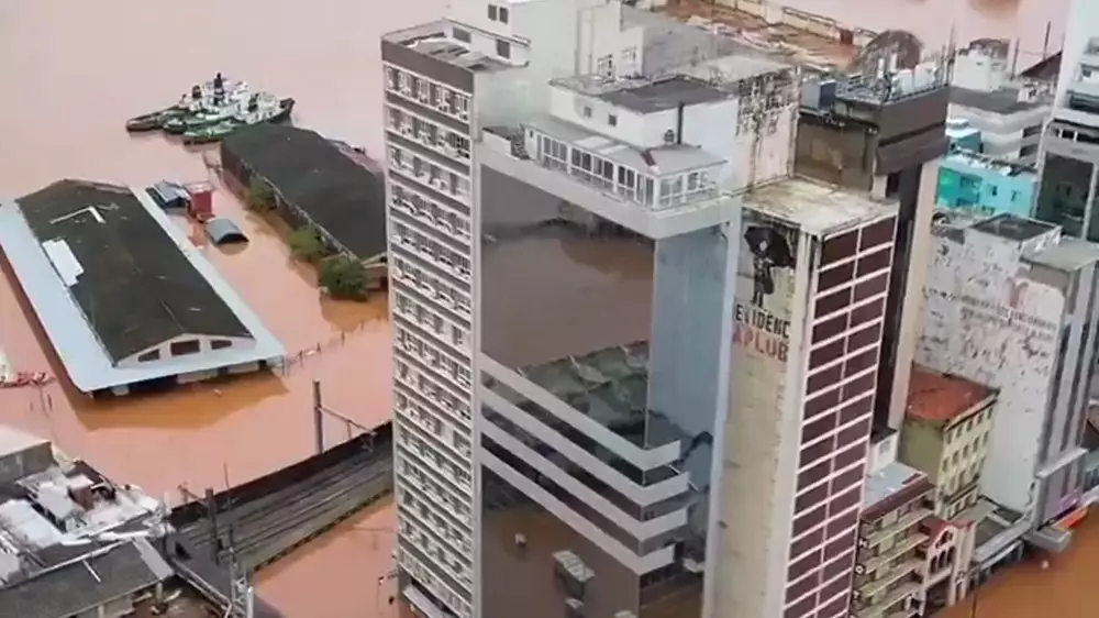 Более 50 человек погибли в Бразилии из-за мощного наводнения