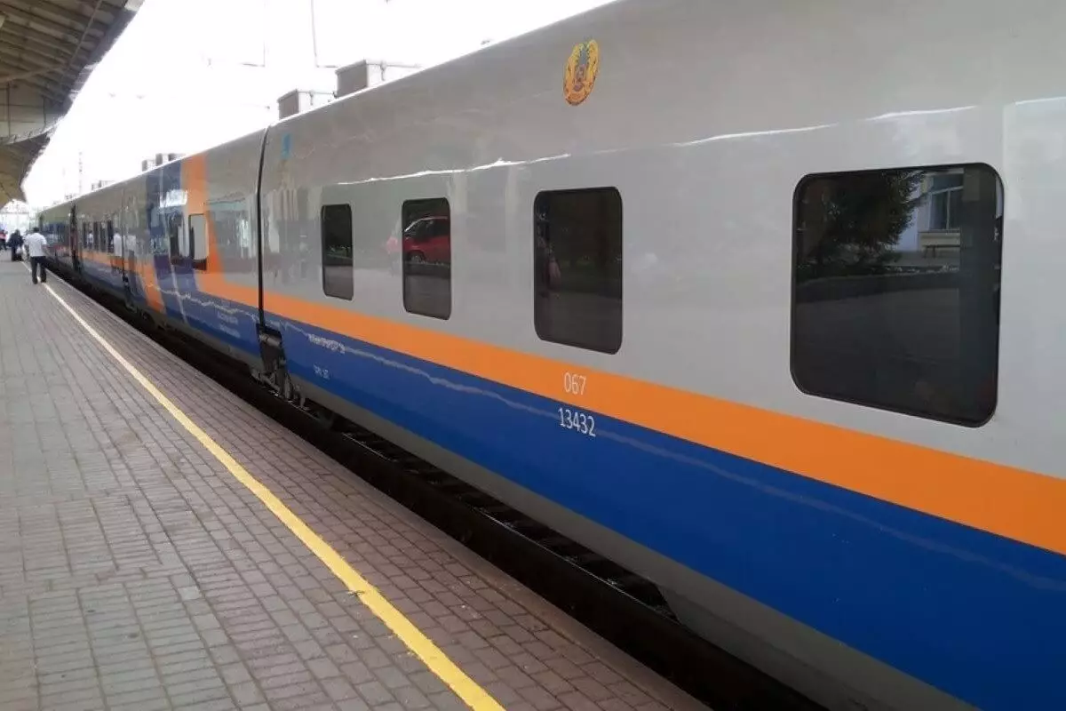 Туристический пассажирский поезд запустят из китайского Сианя в Алматы