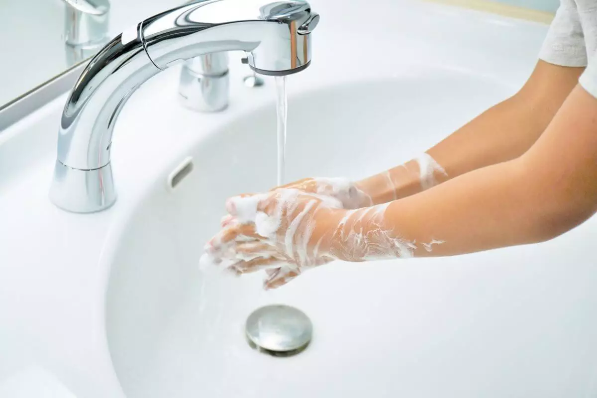 Почему важно мыть руки