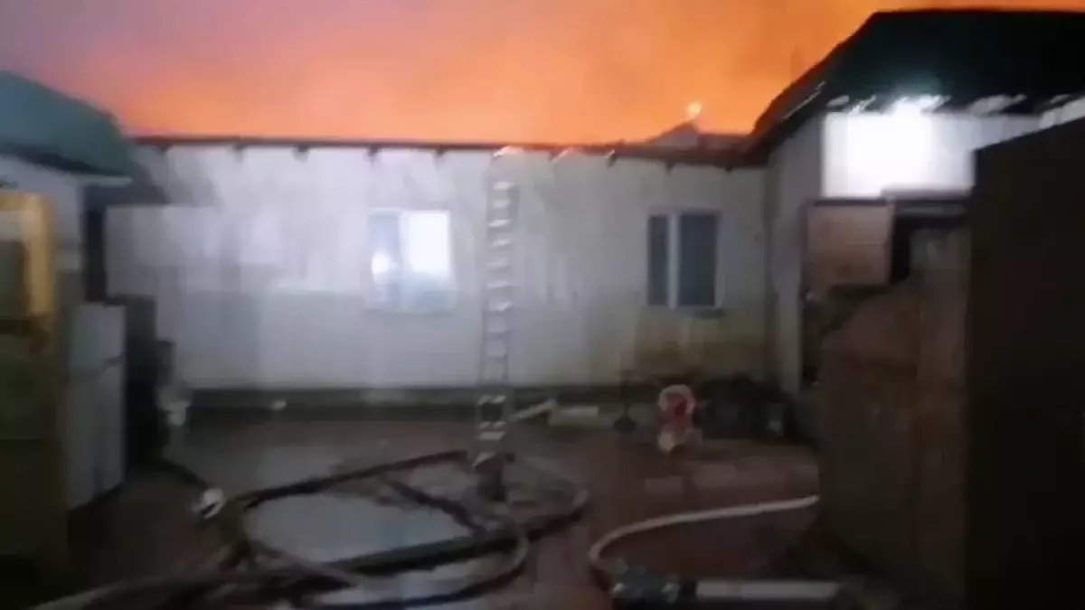 Общежитие горит в Астане