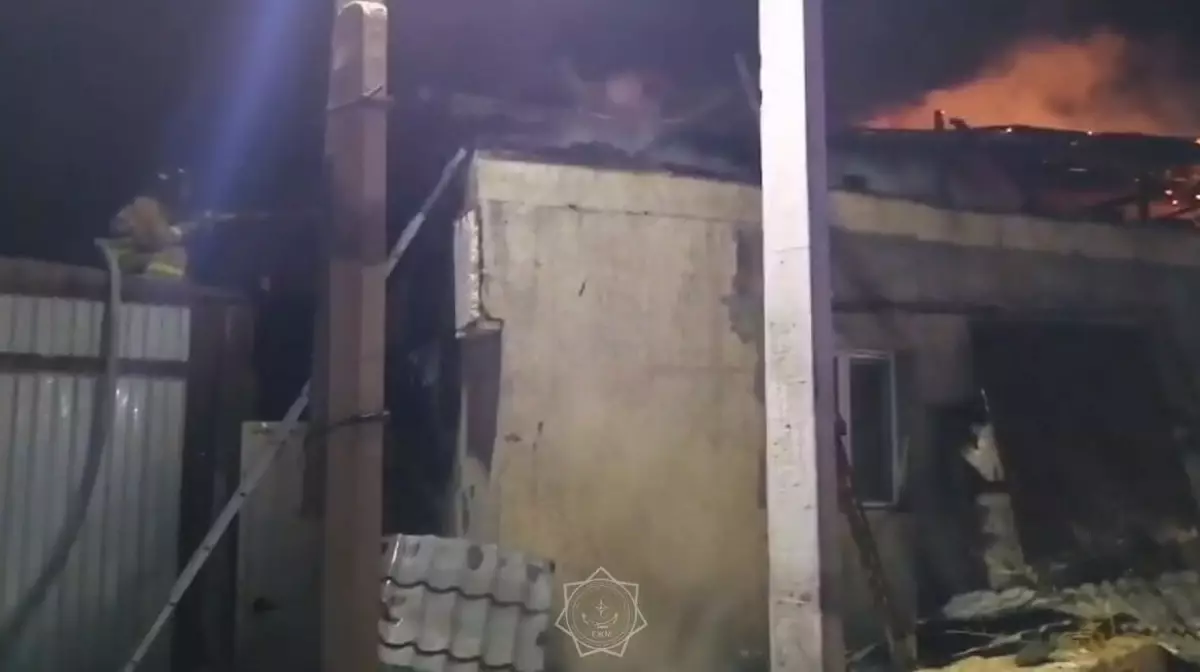 Пожар произошел в общежитии в Астане