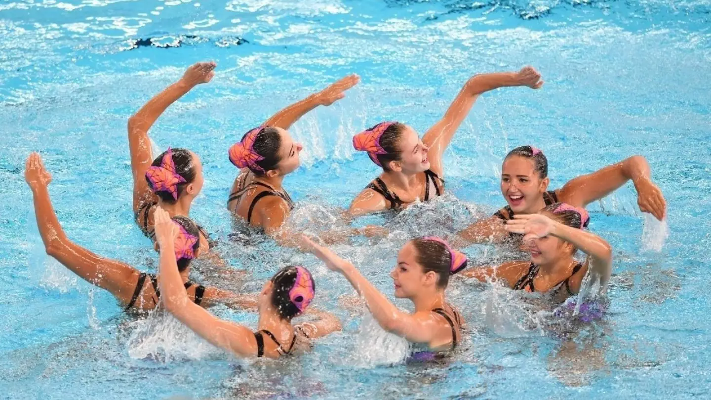 Команда Казахстана по артистическому плаванию завоевала «бронзу» на этапе Кубка мира в Париже