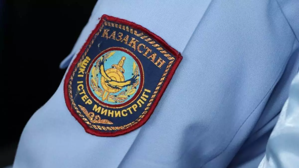 Пьяный сотрудник полиции за рулём авто: заявление сделали в ДП Акмолинской области