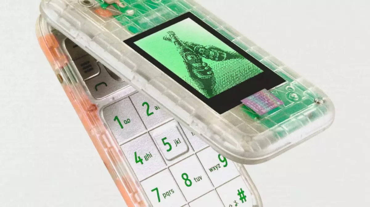 «Скучный телефон»: измученное поколение Z отказывается от смартфонов в пользу «тупых» телефонов