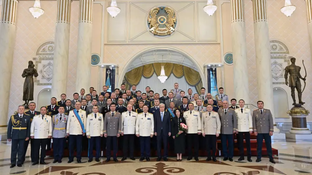 За мужество и самоотверженность наградили ряд казахстанцев