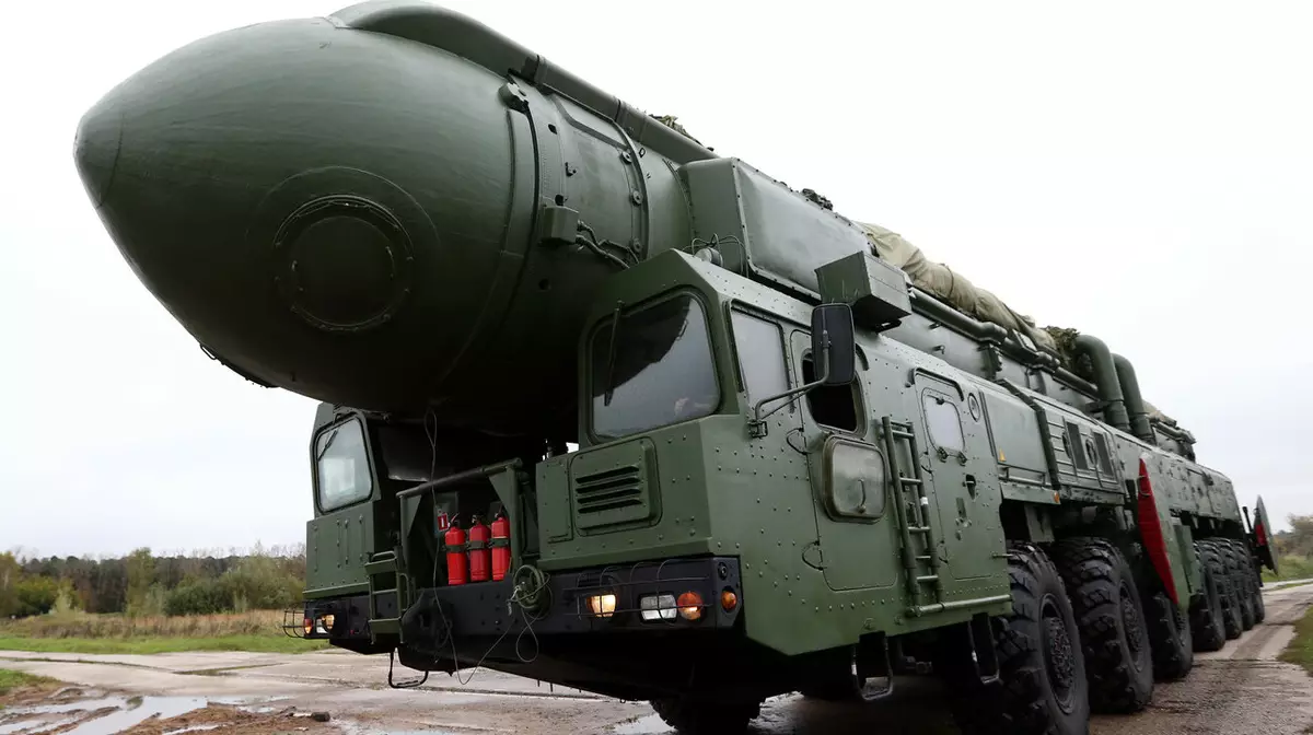 Путин поручил провести учения с тактическим ядерным оружием