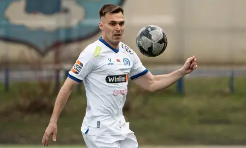 Европейский клуб официально расторг контракт с казахстанским футболистом