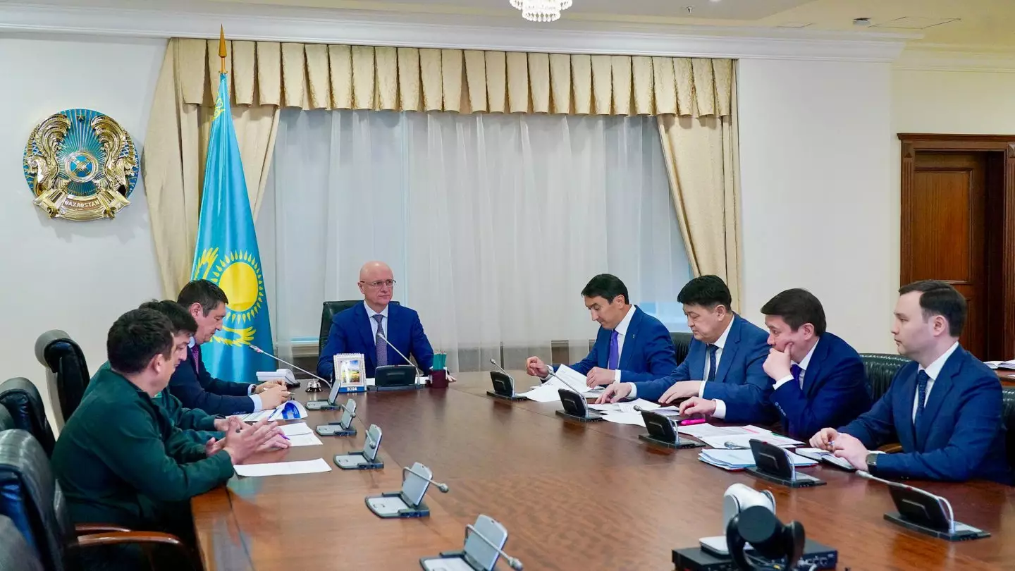 В Казахстане пресекли 900 случаев незаконного вывоза ГСМ