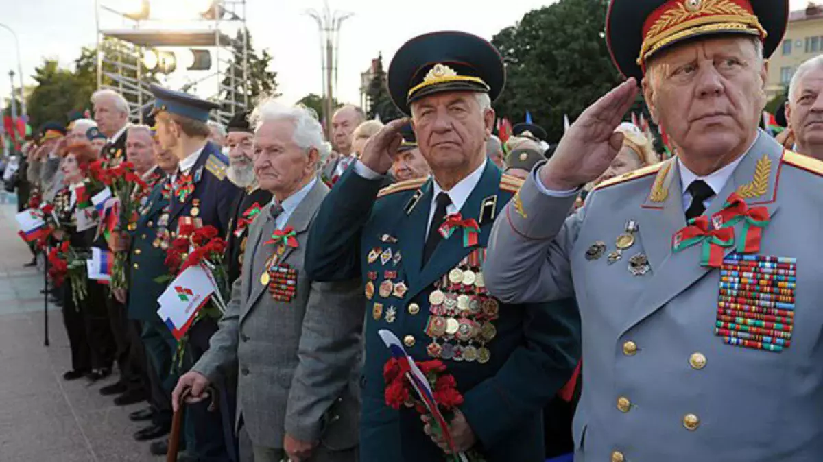 Ветераны Великой Отечественной войны прибывают в Москву
