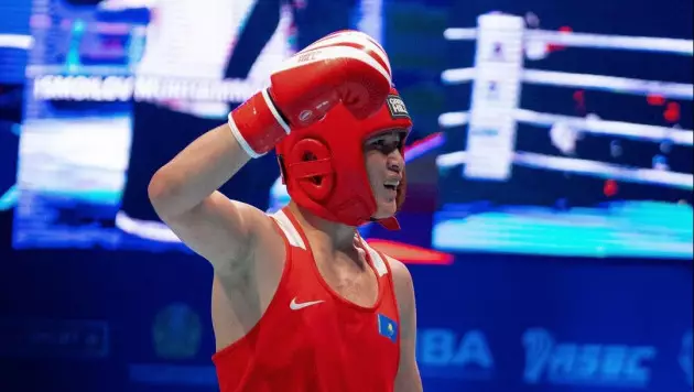 18-летний казахстанец стал лучшим боксером чемпионата Азии и вошел в историю
