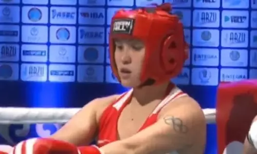 «Невероятную» казахстанскую боксершу оставили без «золота» домашнего ЧА-2024