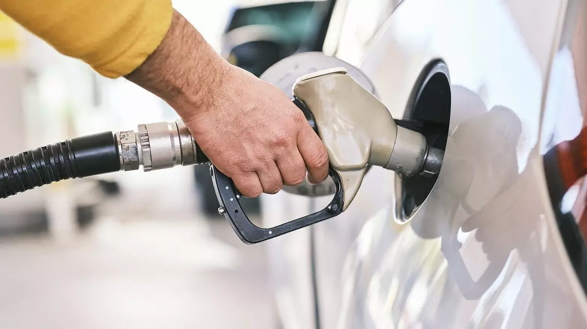 Цены на топливо увеличили для иностранцев в Казахстане
