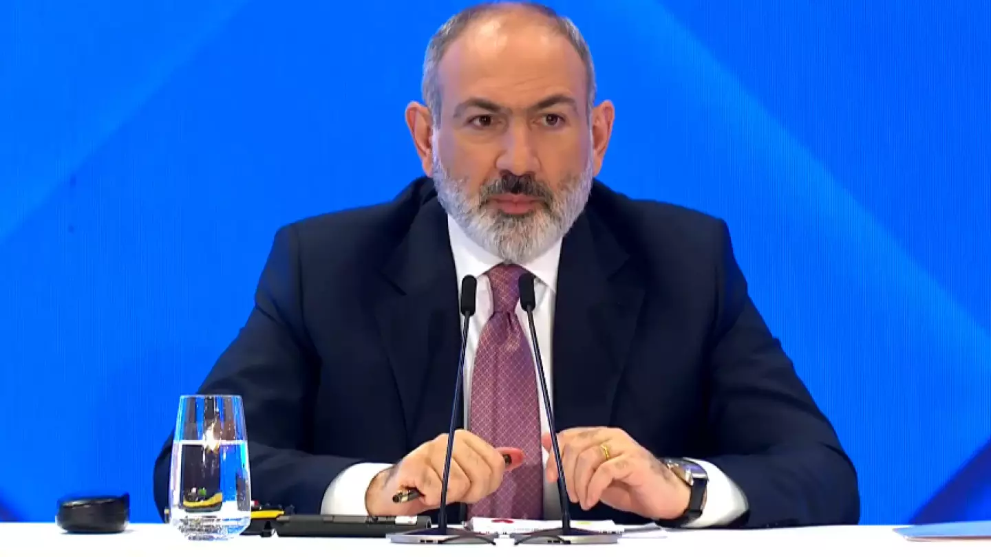 Премьер-министр Армении пригрозил отключить российские телеканалы