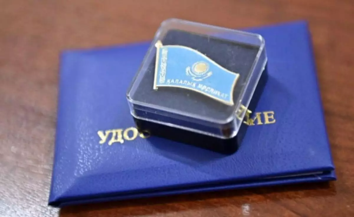 В Казахстане планируют выплачивать пособие депутатам маслихата