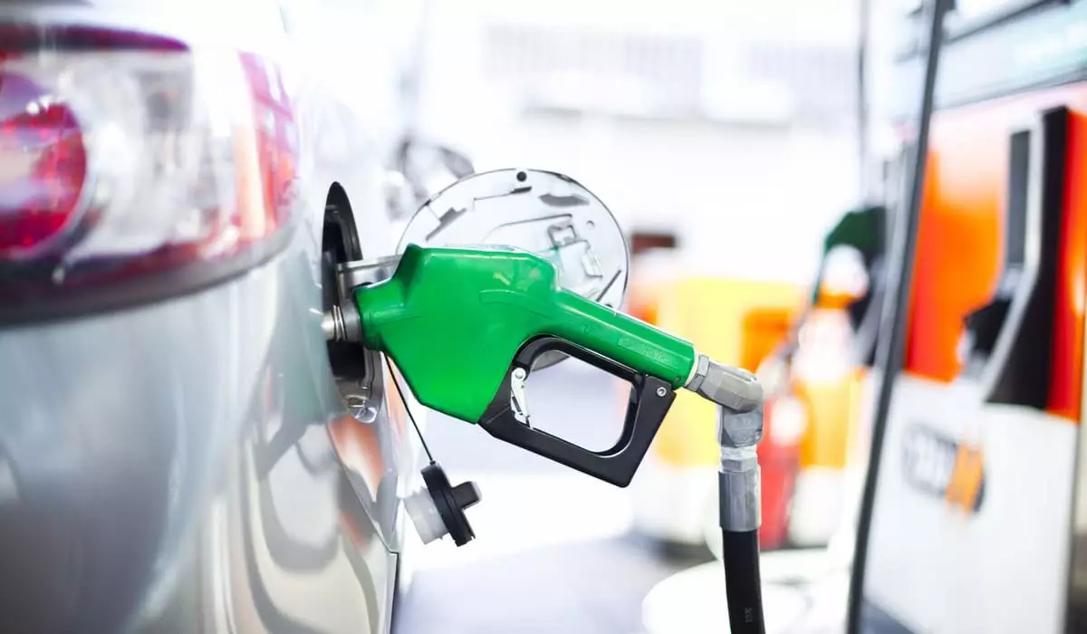Глава Минэнерго подписал приказ, вводящий новые цены на топливо для иностранцев