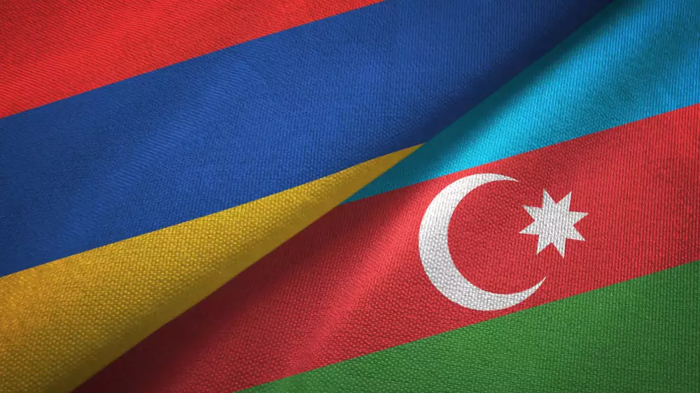 "Символично" - политолог о переговорах Азербайджана и Армении в Алматы