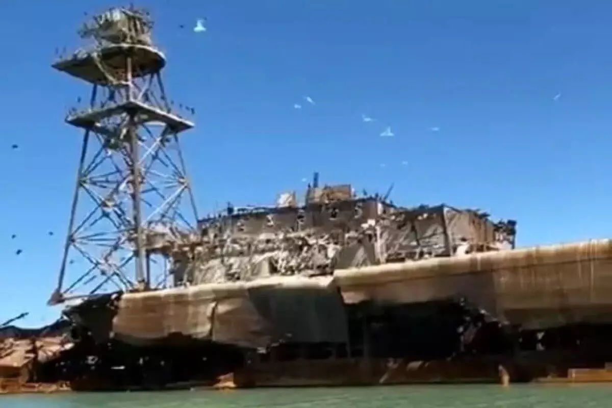 Видео со старым затонувшим на Каспии кораблем набирает популярность в Сети