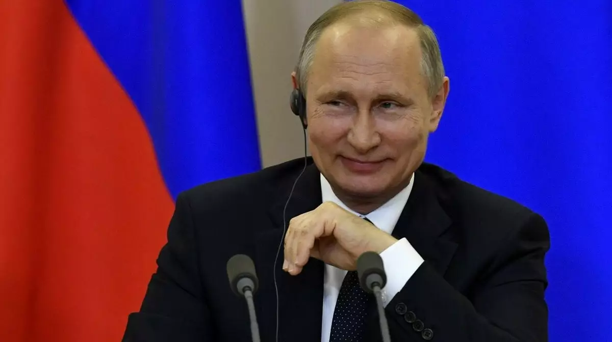 Россияне объявили импичмент Путину
