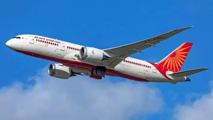 Летевший из Дели в Чикаго самолет совершил вынужденную посадку в Ташкенте
