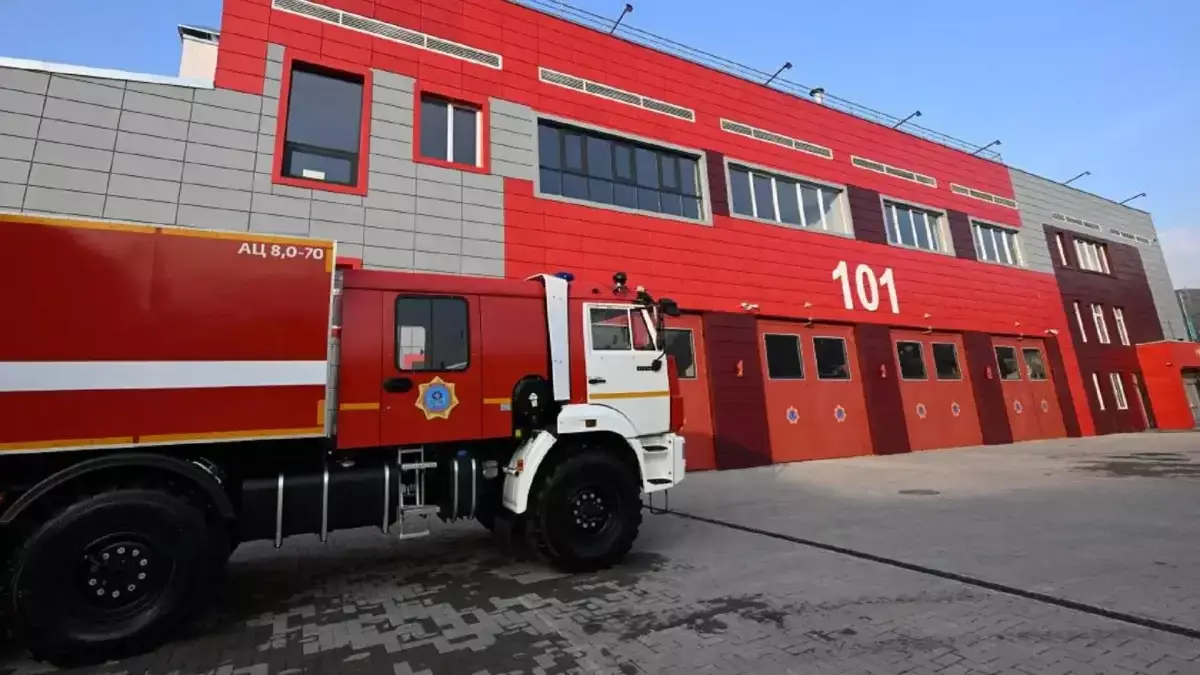 Пожарные предотвратили взрыв в многоэтажке Алматы