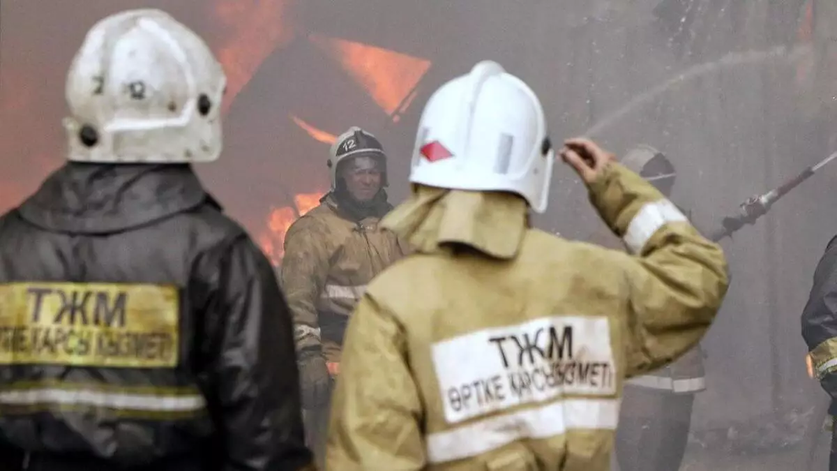 В Туркестанской области полностью сгорела «Газель», в которой ехали 16 школьников
