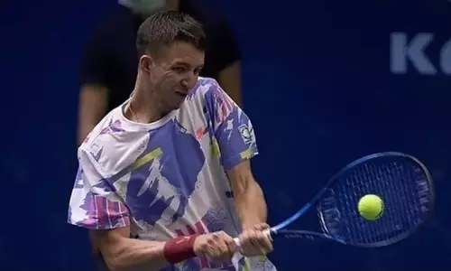 Теннисист из Казахстана пробился в полуфинал турнира в Грузии