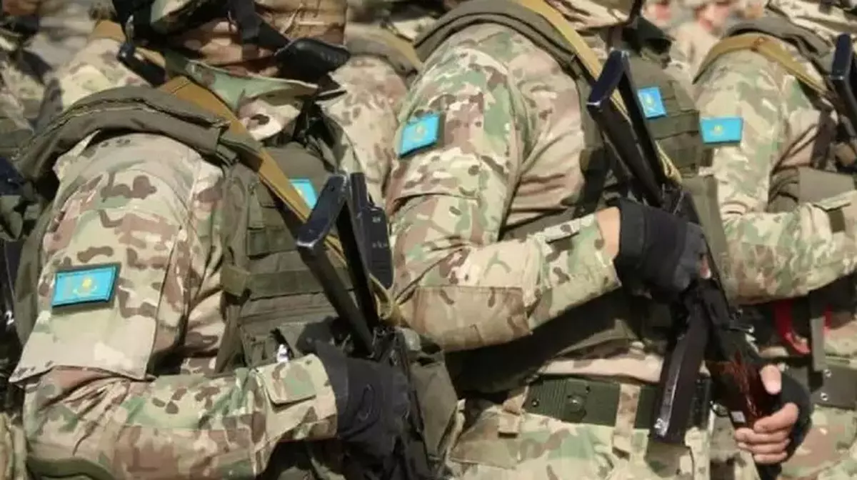 Солдат с оружием сбежал из воинской части в Атырау