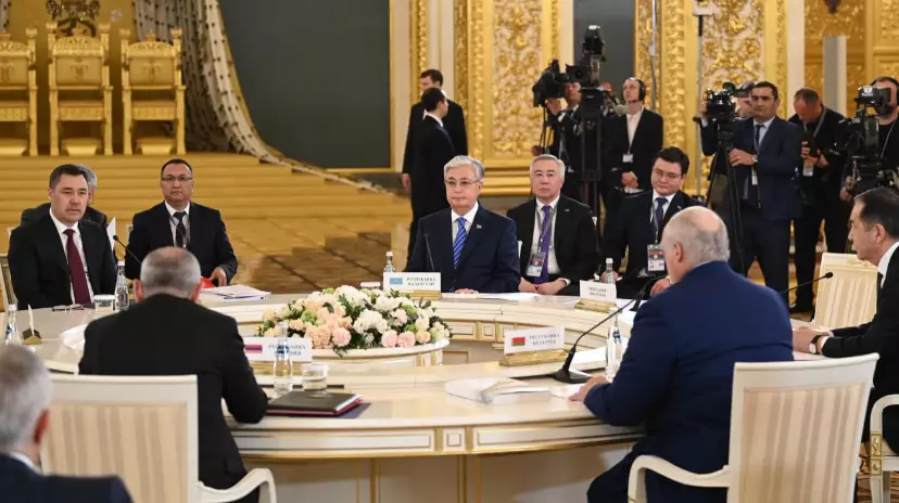 Токаев принял участие в заседании Высшего Евразийского экономического совета